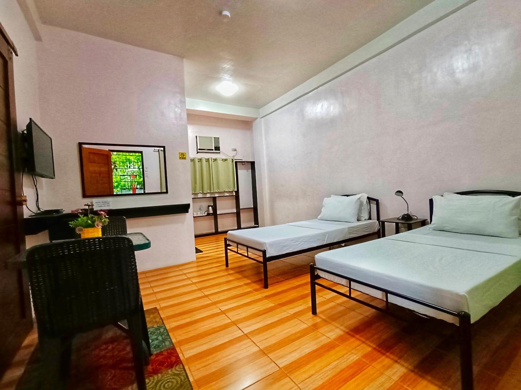 Monte Rio Gardens Bed&Breakfast Alaminos Exterior foto