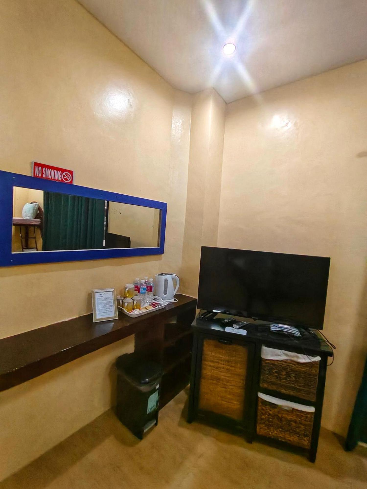 Monte Rio Gardens Bed&Breakfast Alaminos Exterior foto